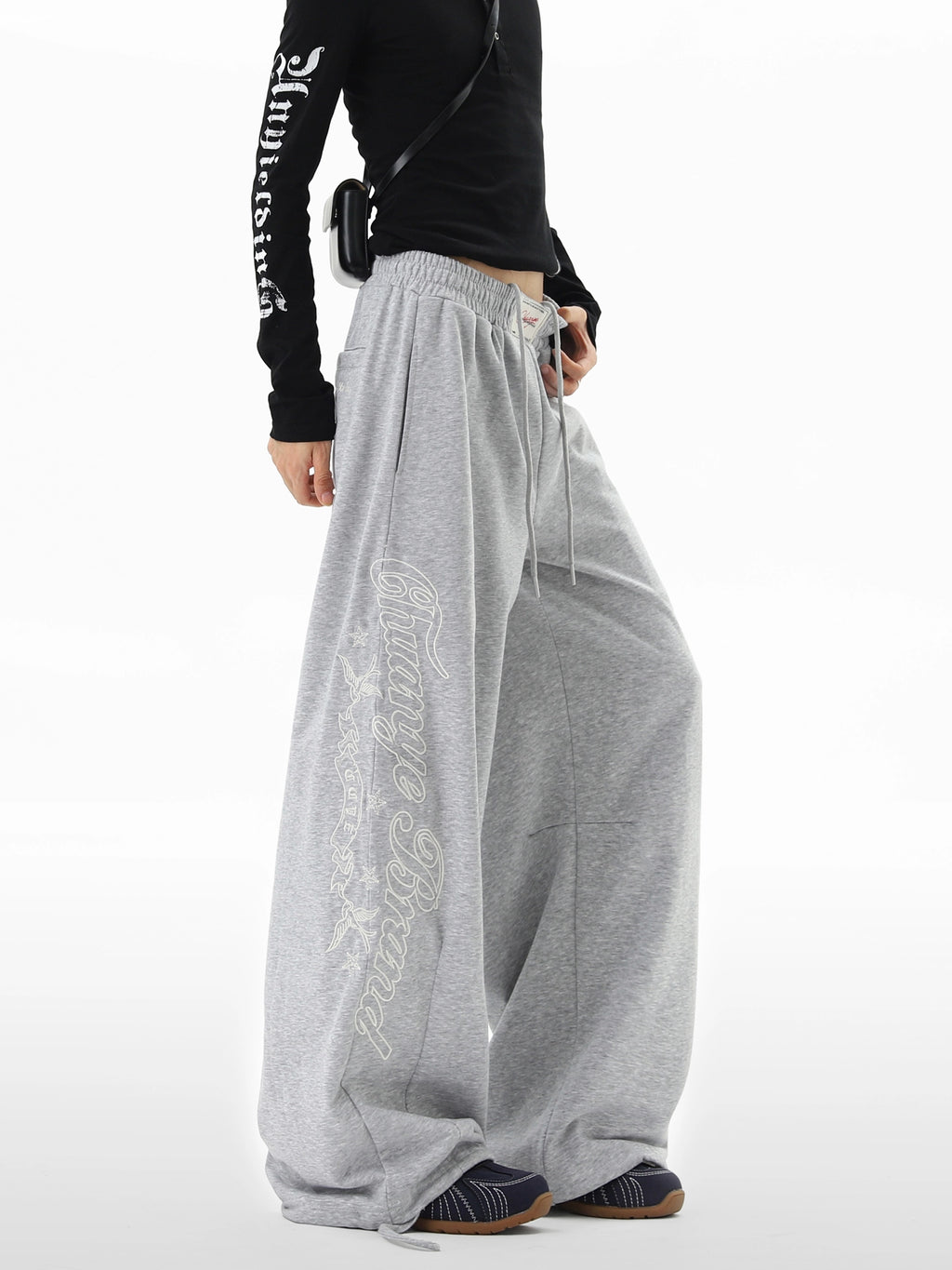 Letter Embroidered Scimitar Sweatpants Elastic Waist Wide-leg Pants